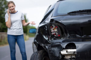 conducir-sin-carnet-y-tener-un-accidente-descubre-las-consecuencias-legales-y-los-riesgos-involucrados