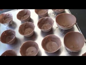 como-hacer-cestas-de-chocolate-para-regalar